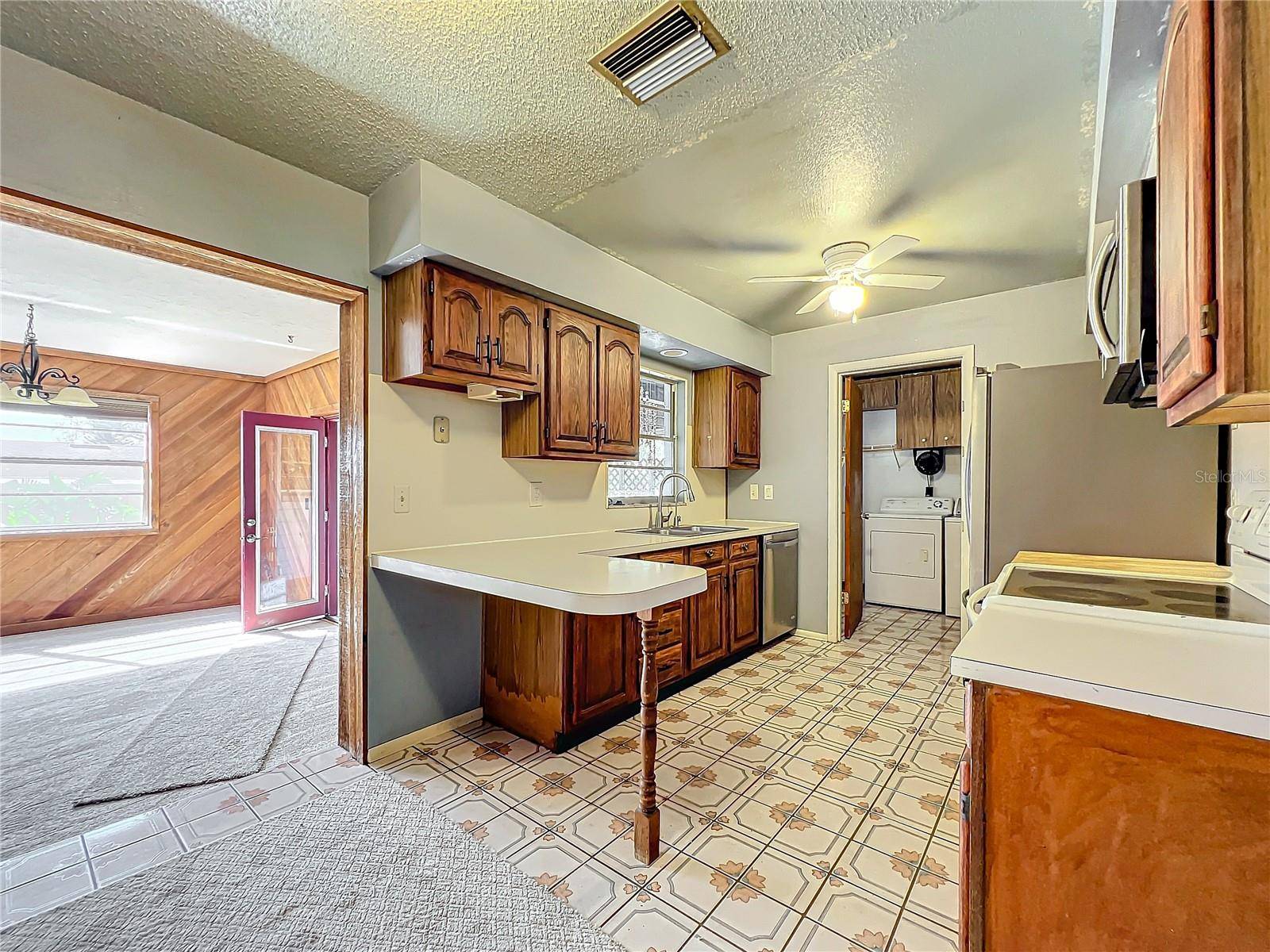 Auburndale, FL 33823,221 DOROTHY ST