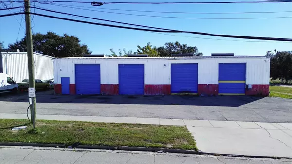 180 DR J A WILTSHIRE AVE E,  Lake Wales,  FL 33853