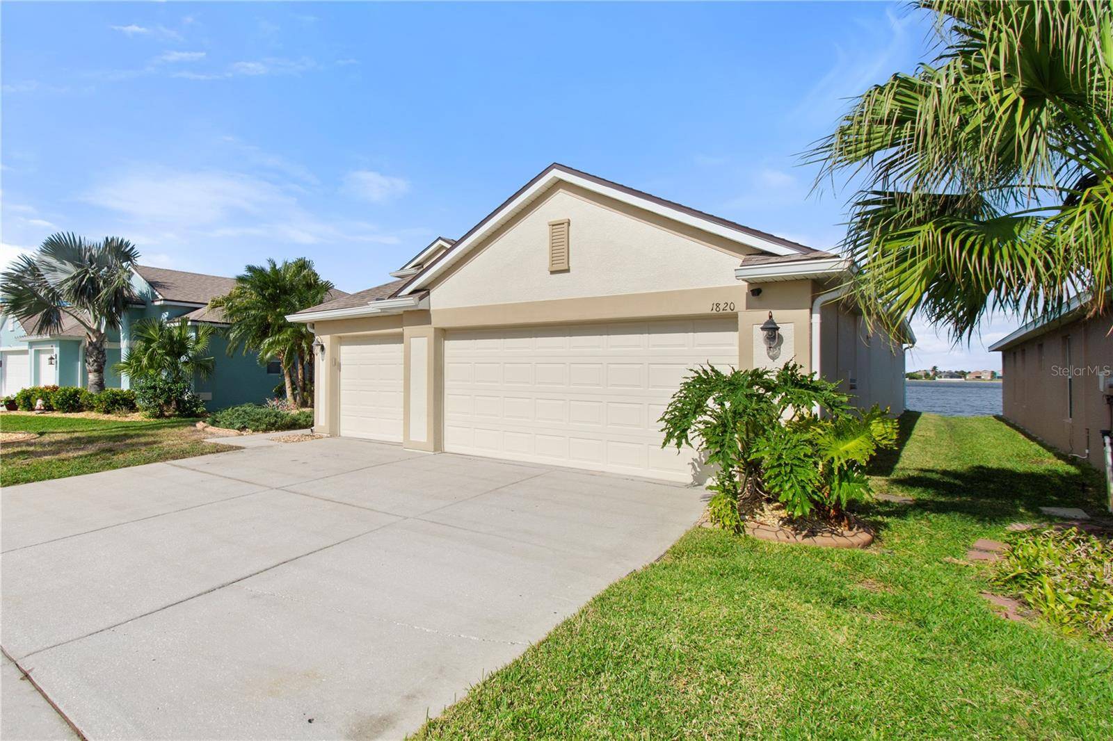 Ruskin, FL 33570,1820 MIRA LAGO CIR