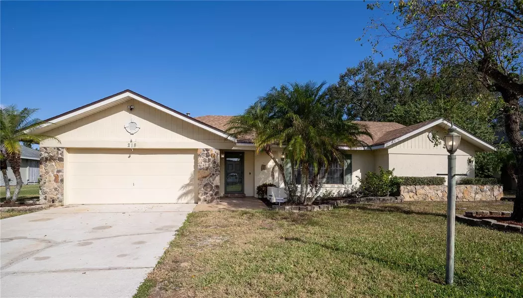 218 COLLEGE GROVE CIR NE, Winter Haven, FL 33881