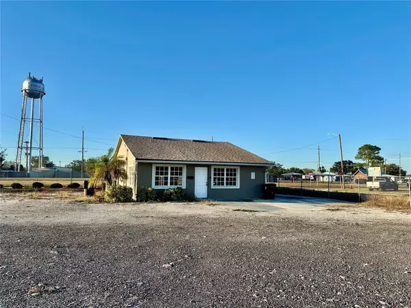 42 W CENTRAL AVE, Eagle Lake, FL 33839