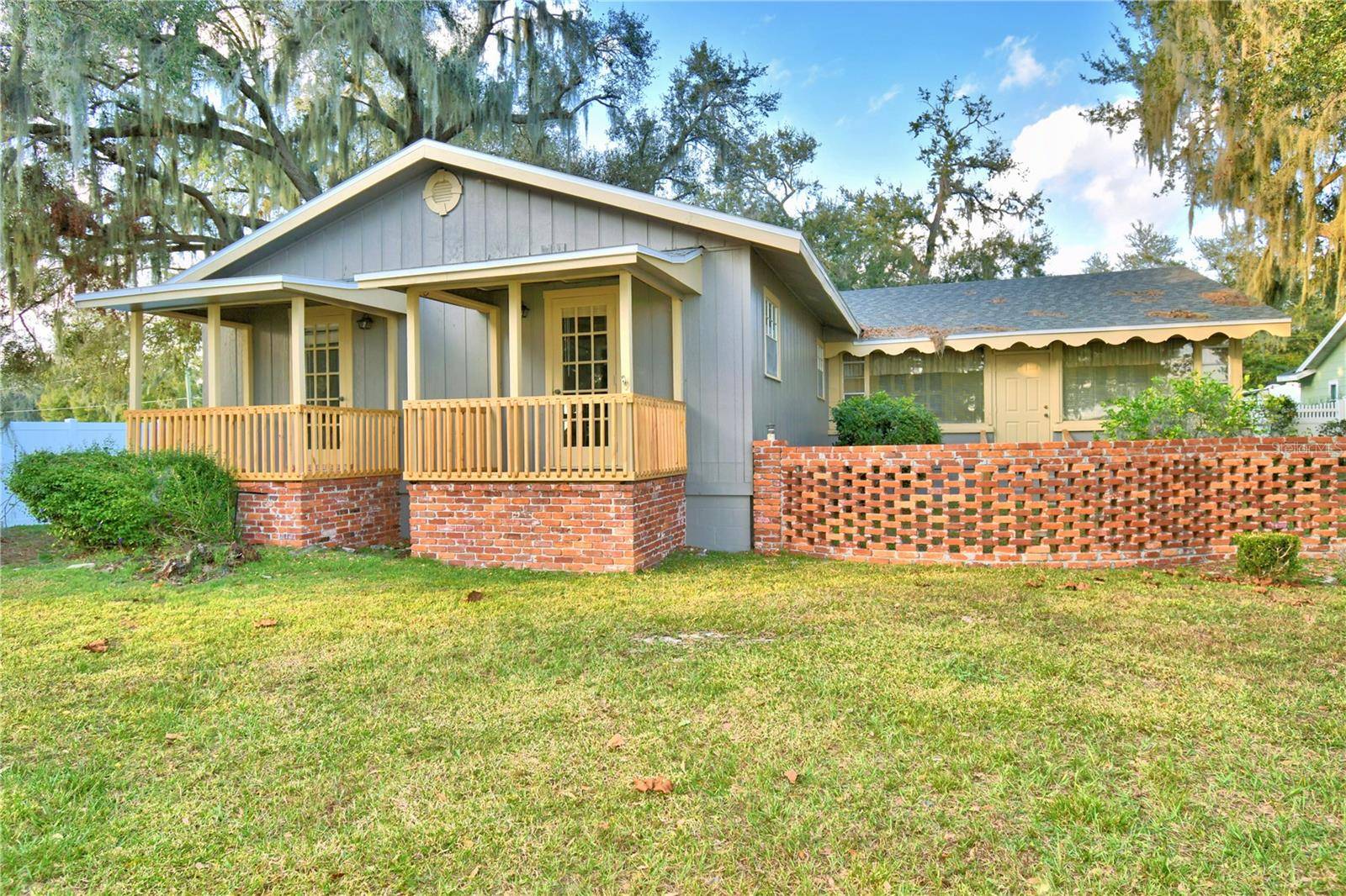 Auburndale, FL 33823,2036 LAKE ARIANA BLVD