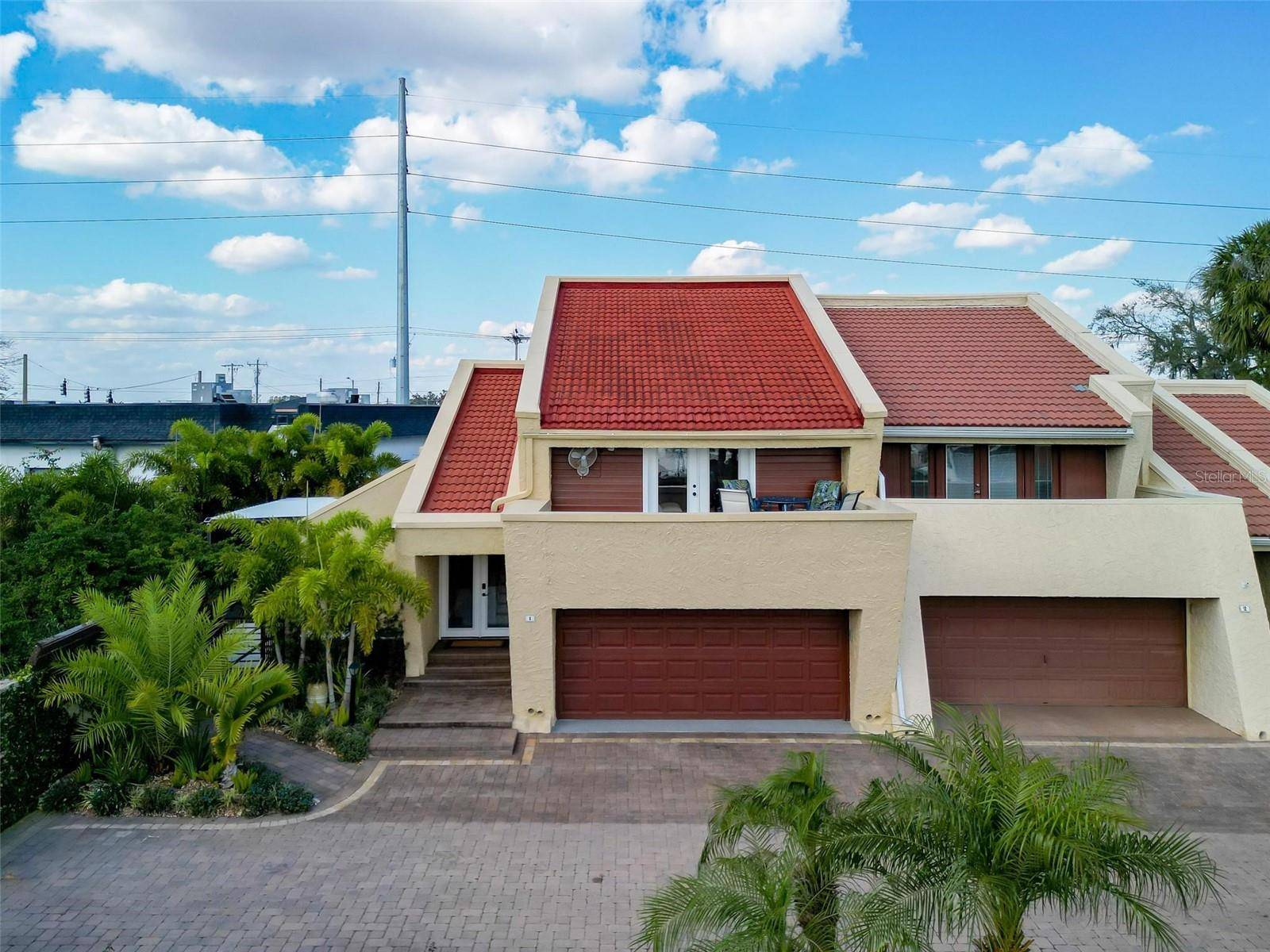 Winter Haven, FL 33881,1 CASARENA CT