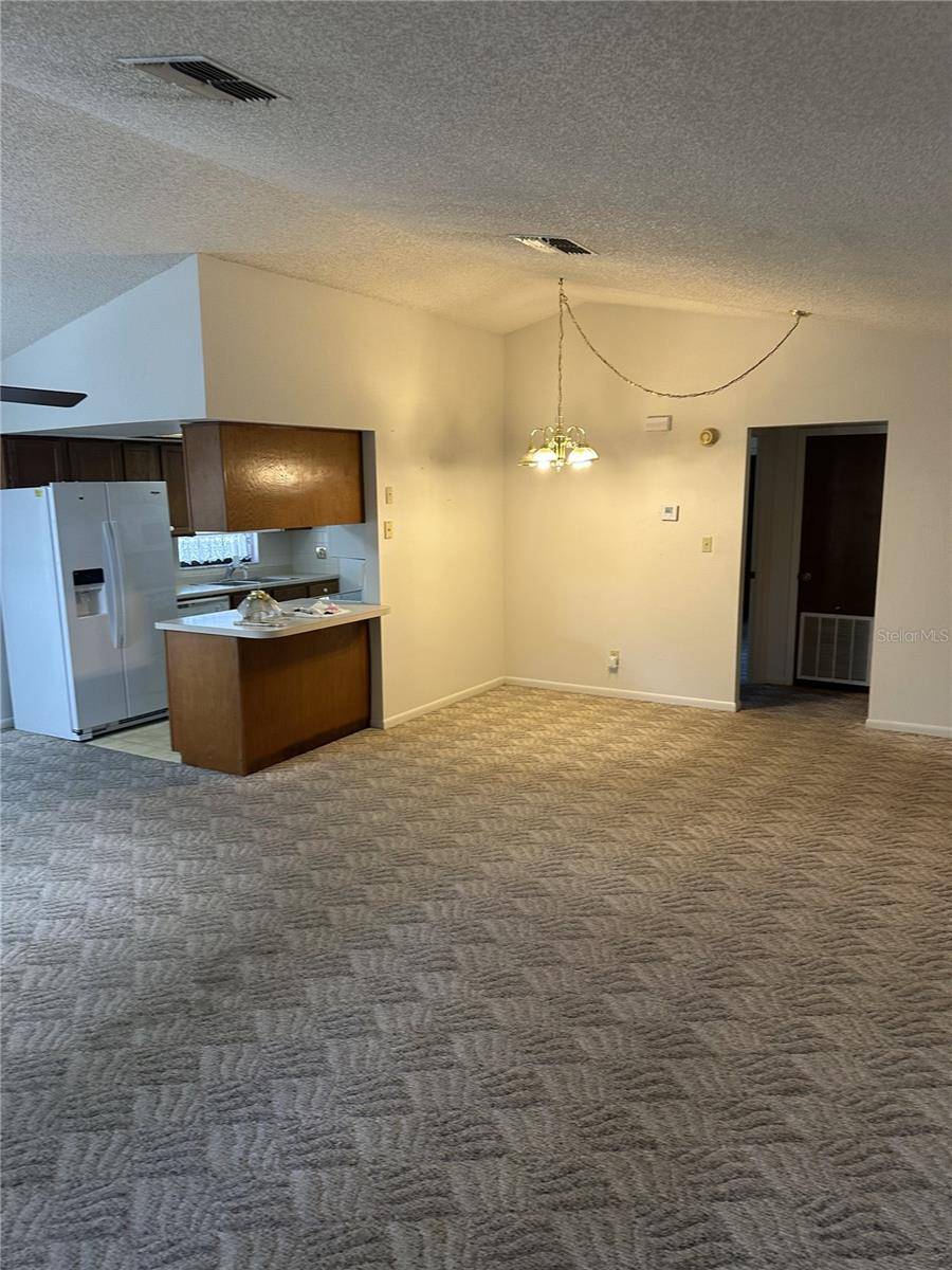 Auburndale, FL 33823,907 VAN DR