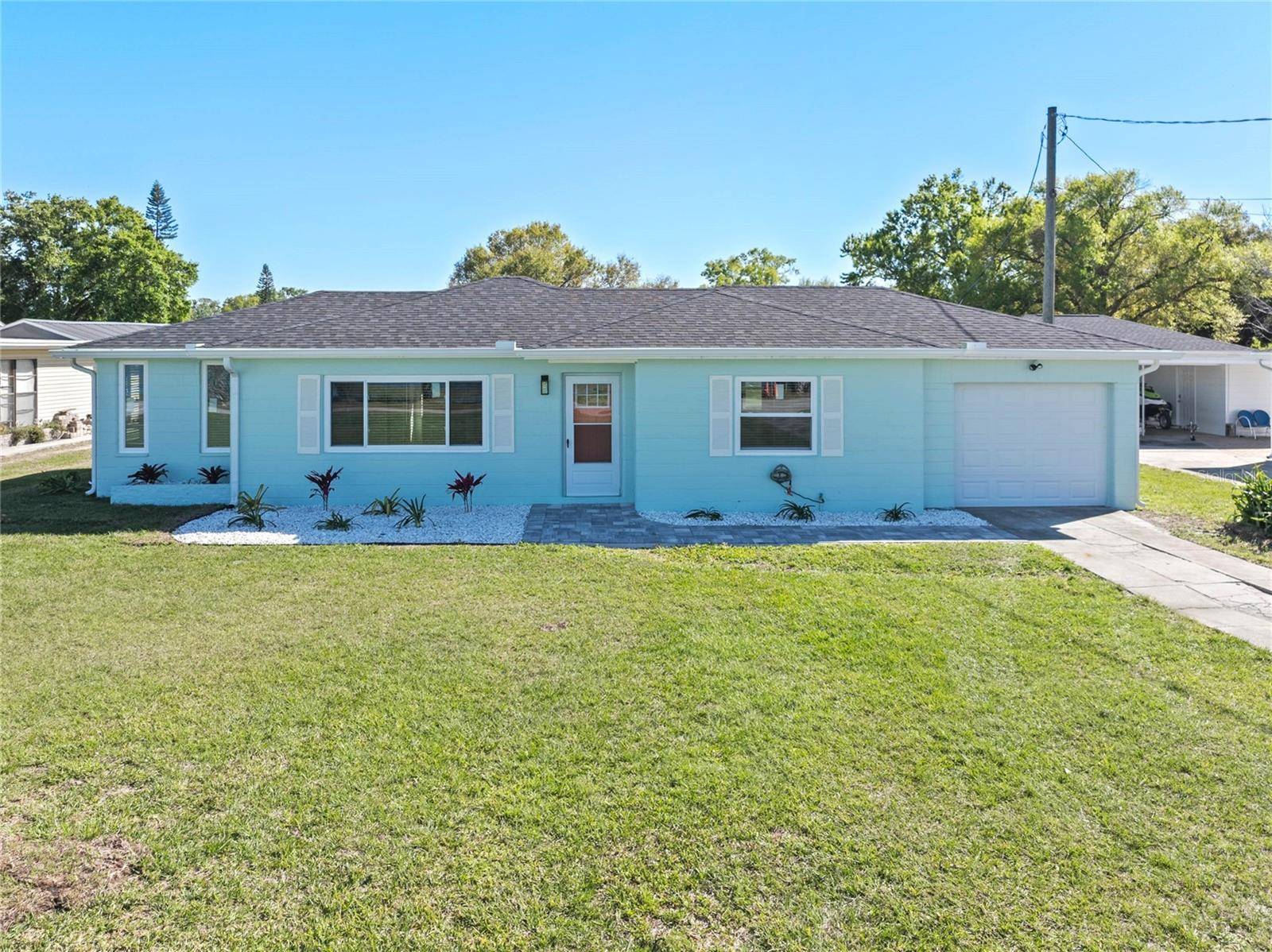 1530 S LAKE HOWARD DR, Winter Haven, FL 33880