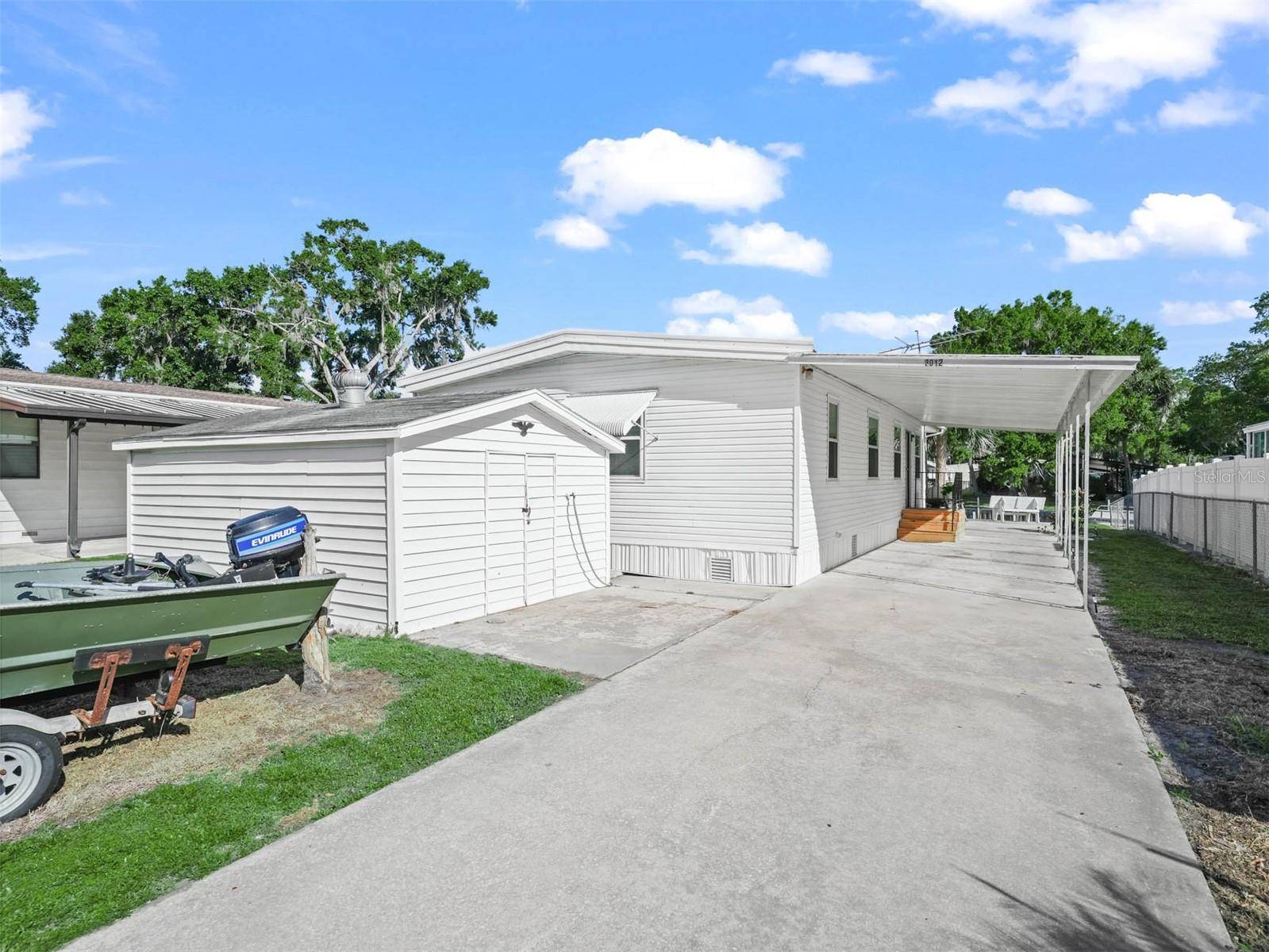 3012 HARBOR POINTE DR, Lake Wales, FL 33898