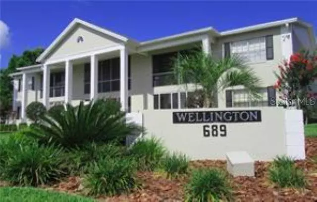 Winter Haven, FL 33880,689 LAKE HOWARD DR NW #214