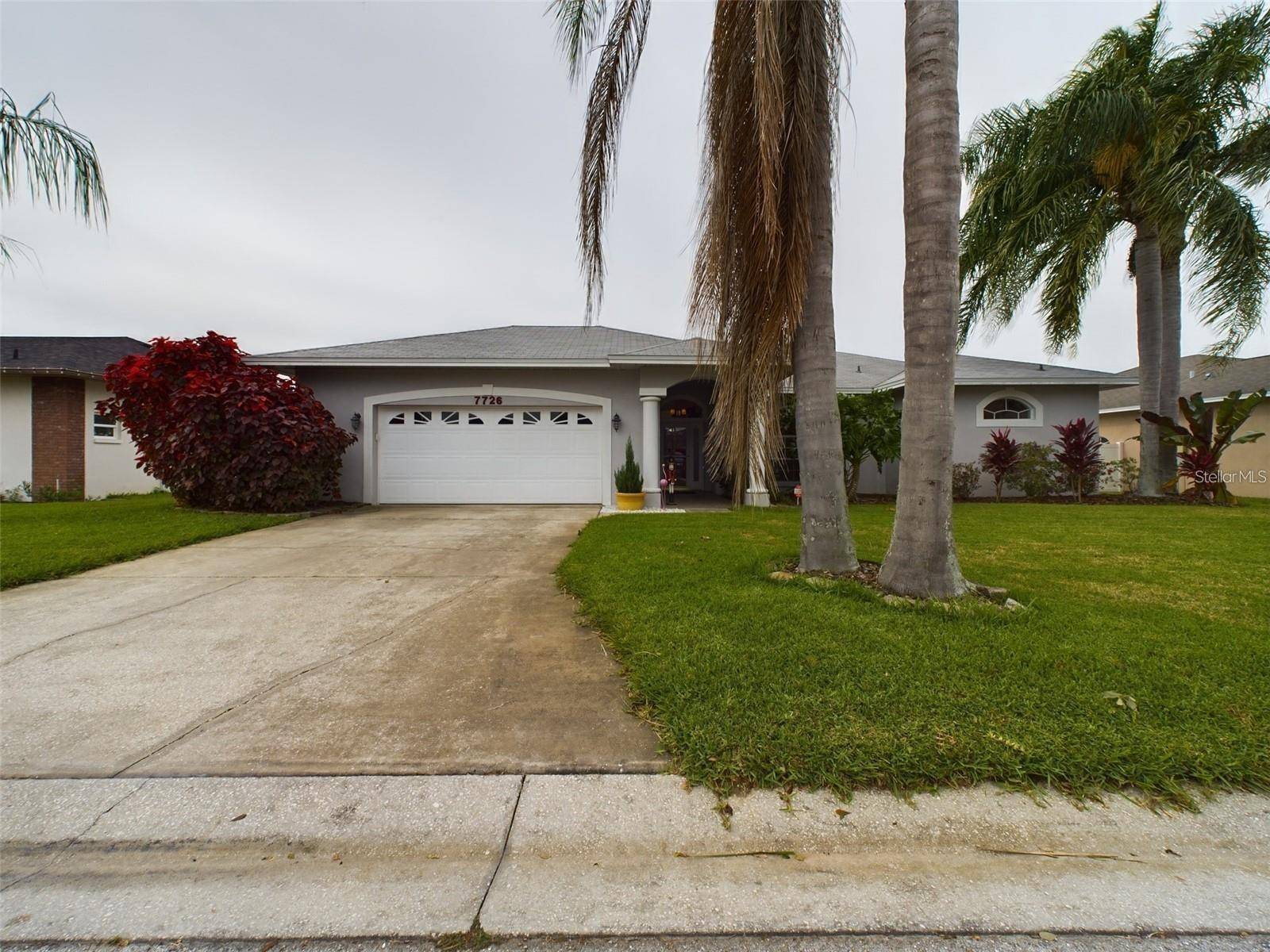 7726 ASHFORD DR, Lakeland, FL 33810
