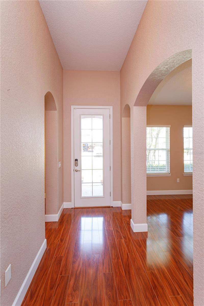Winter Haven, FL 33884,135 ELOISE OAKS DR