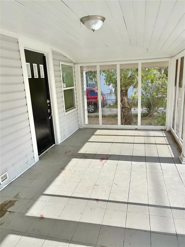 Mulberry, FL 33860,602 NW 1ST AVE