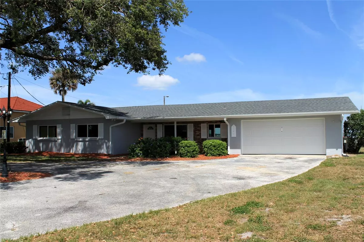 Winter Haven, FL 33881,2700 CRUMP RD