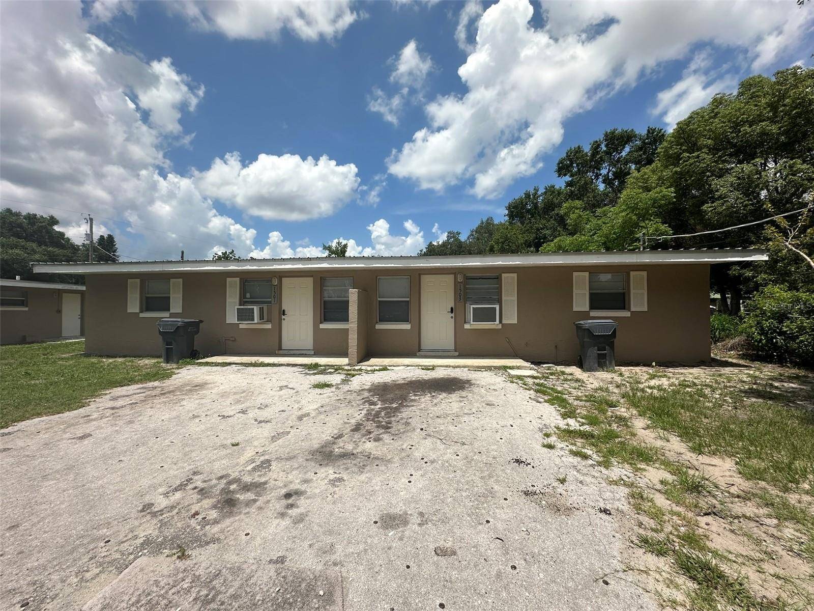 Winter Haven, FL 33881,1501 31ST ST NW #1501 & 1503