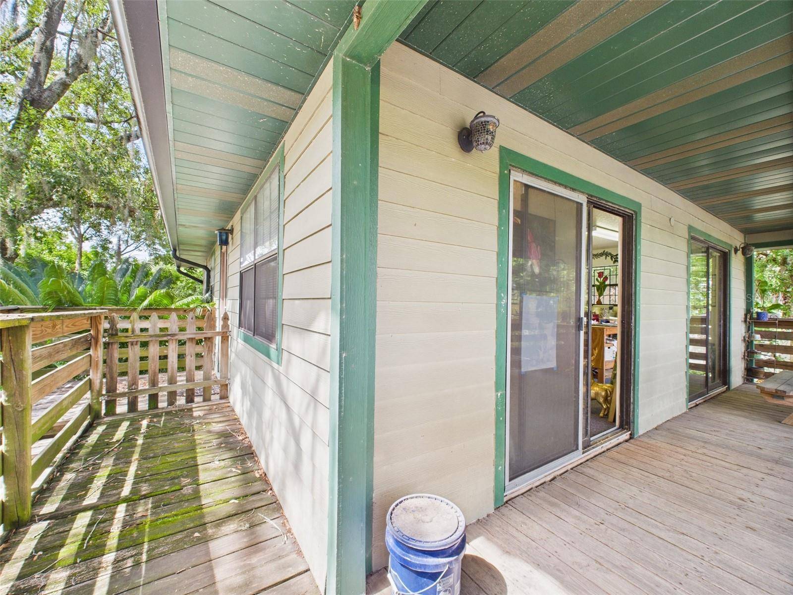 Sanford, FL 32771,2418 W 1ST ST