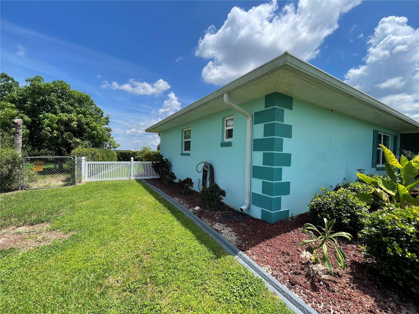 Sebring, FL 33870,2818 SUMMIT DR