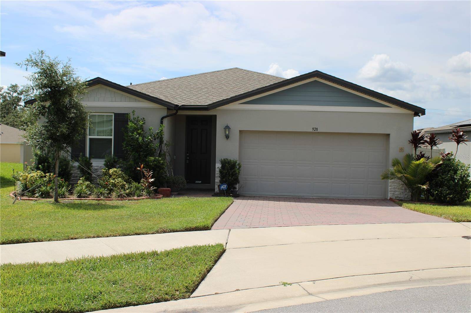 928 CAMBRIDGE DR, Winter Haven, FL 33881