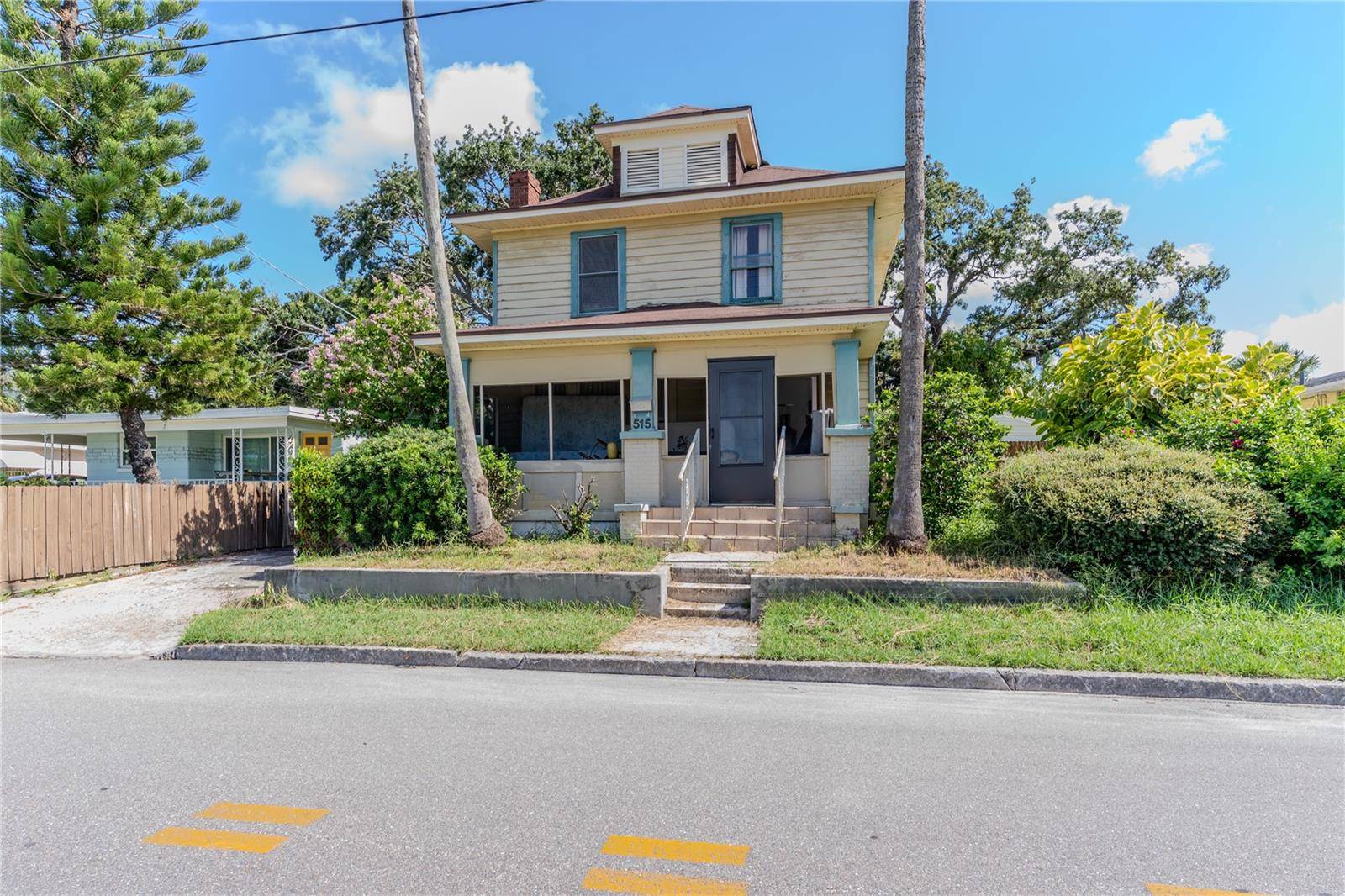 Tampa, FL 33602,515 W ROSS AVE
