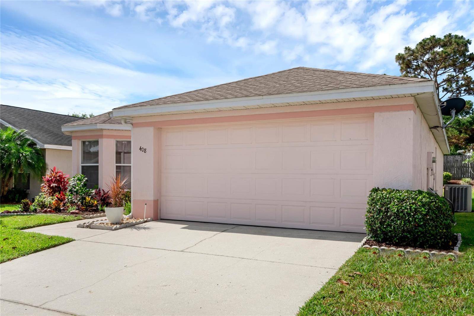 Lake Wales, FL 33859,408 LAKE SUZANNE DR