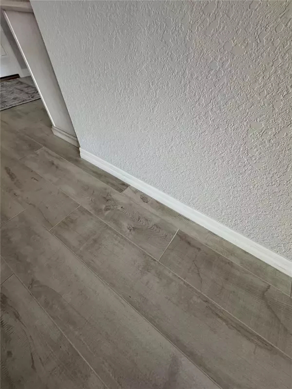 Winter Haven, FL 33884,1142 SAWGRASS DR