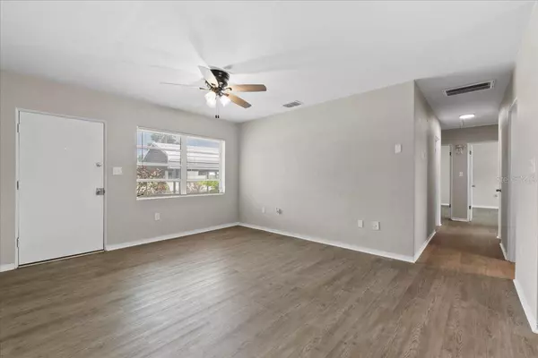Winter Haven, FL 33880,121 COLEMAN RD