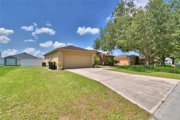 Auburndale, FL 33823,676 BERKLEY POINTE DR