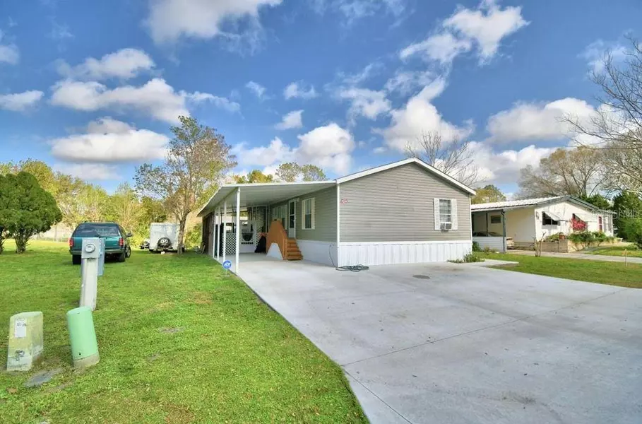 5244 GOLDEN GATE BLVD, Polk City, FL 33868