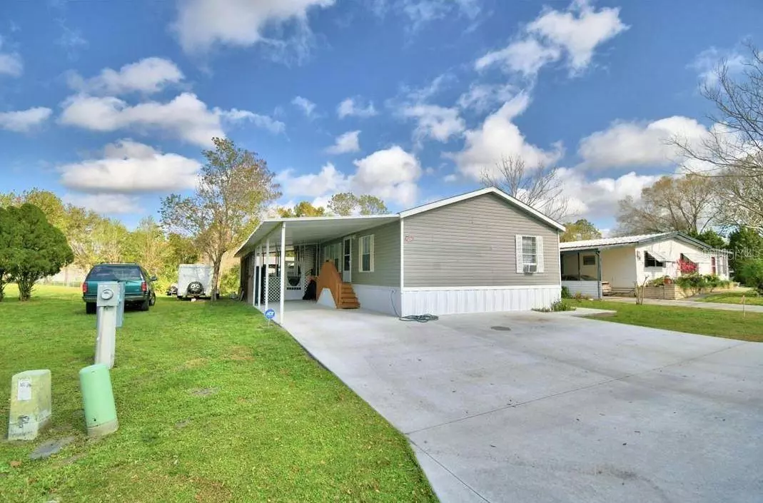 Polk City, FL 33868,5244 GOLDEN GATE BLVD