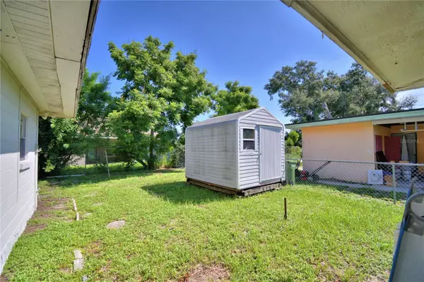 Winter Haven, FL 33881,950 AVENUE O NE