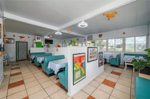 Lake Wales, FL 33853,114 W CENTRAL AVE