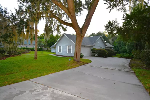 Mount Dora, FL 32757,611 OLD EUSTIS RD