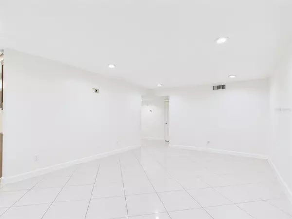 Tampa, FL 33615,7512 DOLONITA DR