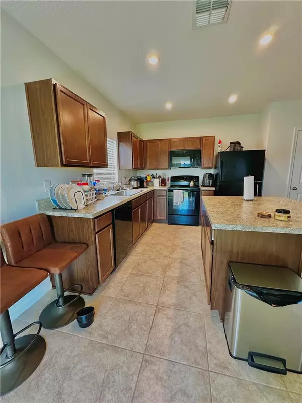 Winter Haven, FL 33880,937 EAGLE ROCK TER