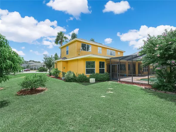 Lakeland, FL 33813,565 WHISPER WOODS DR