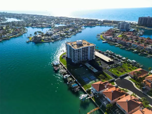 Clearwater Beach, FL 33767,240 SAND KEY ESTATES DR #58