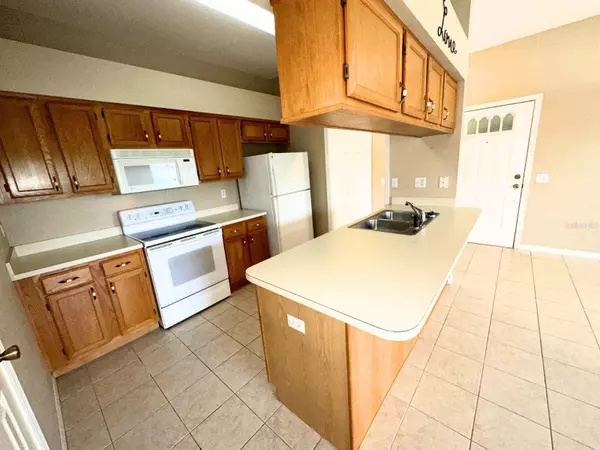 Winter Haven, FL 33884,905 EAGLE POND DR #905