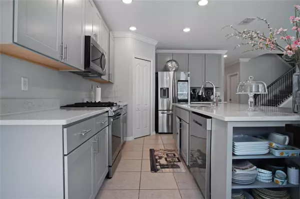 Davenport, FL 33837,1171 OAK BLUFF DR