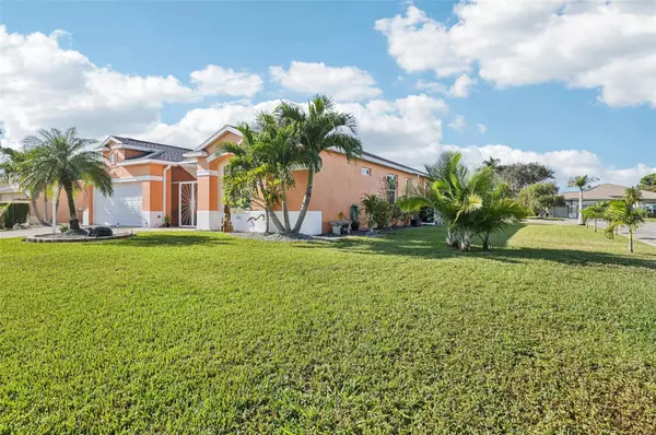 Sarasota, FL 34238,6236 WEYMOUTH DR