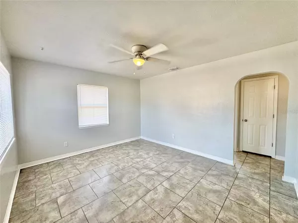 Winter Haven, FL 33880,577 6TH ST SE