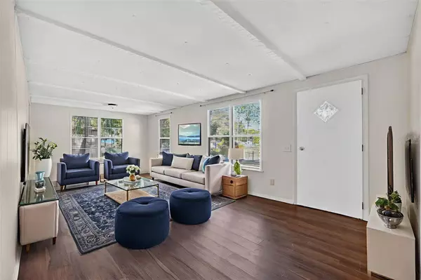 Winter Haven, FL 33880,827 INDIAN BLF