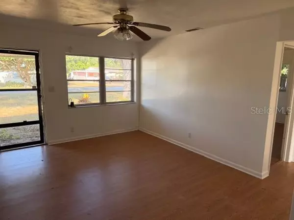 Vero Beach, FL 32962,523 7TH LN SW