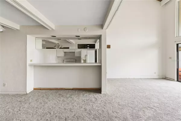 Haines City, FL 33844,2114 CORNER LAKE DR #E