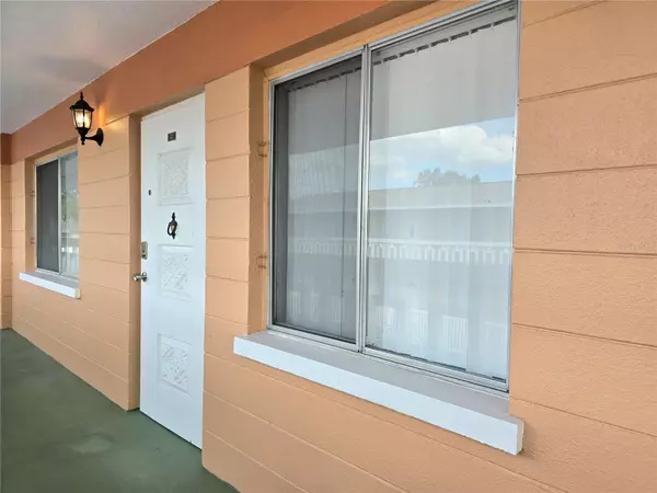 2111 LAKEVIEW DR #3C, Sebring, FL 33870