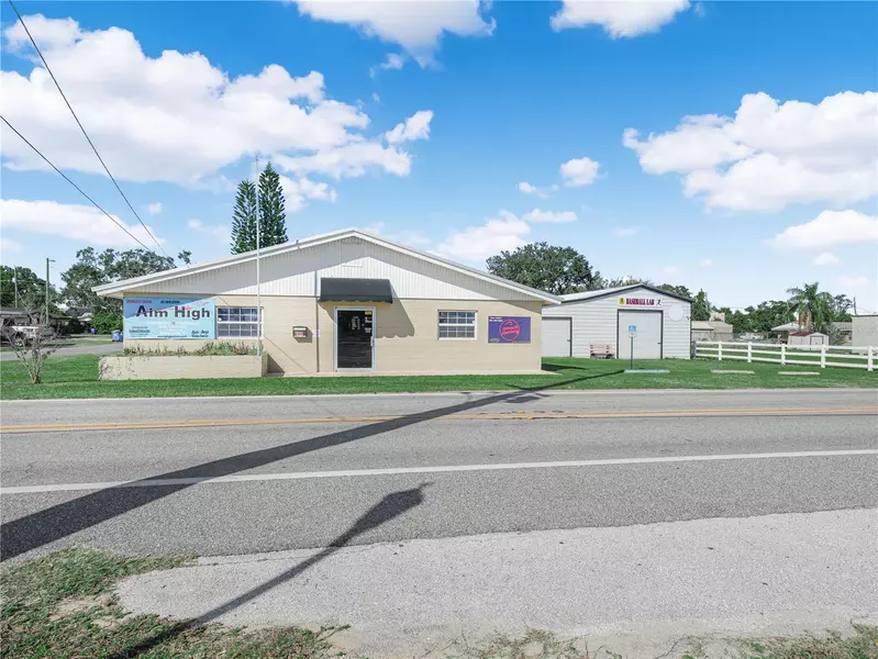 109 N 3RD ST, Eagle Lake, FL 33839