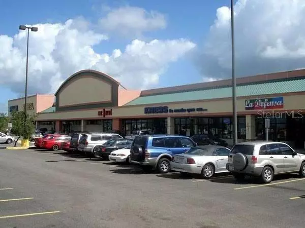 Morovis, 00687,PR-137 Int. PR-617 MOROVIS PLAZA SHOPPING