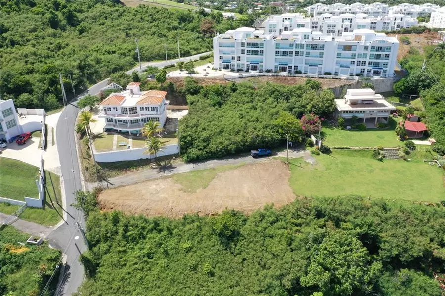 9987 CABEZAS COMM #5, Fajardo, PR 00738