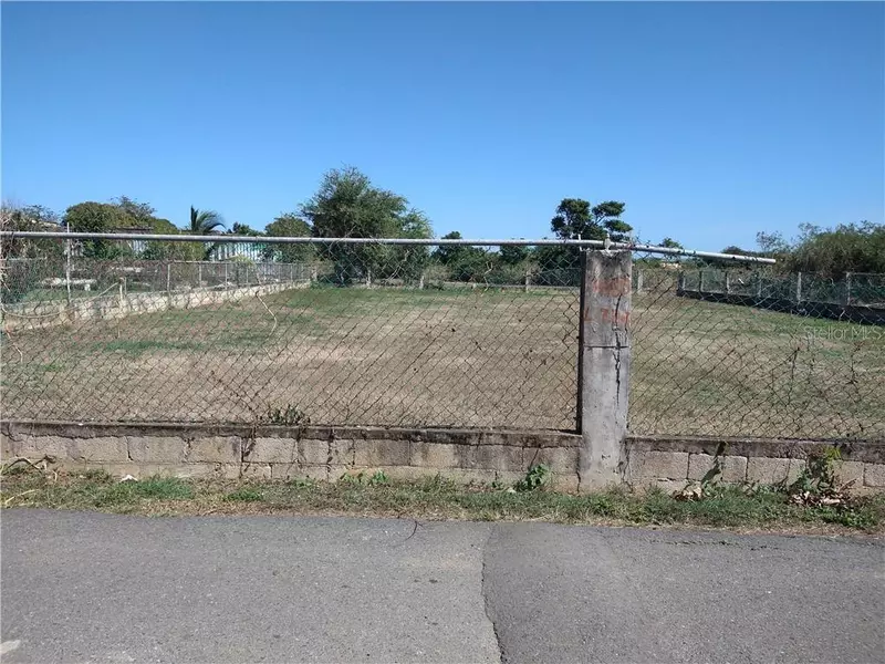 CALLE ALQUELLE, Arecibo, PR 00612