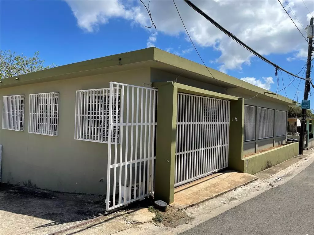 Vieques, PR 00765,Address not disclosed