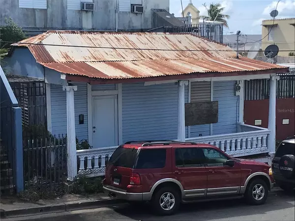 17 CALLE VICTOR DUTEIL, Vieques, PR 00765