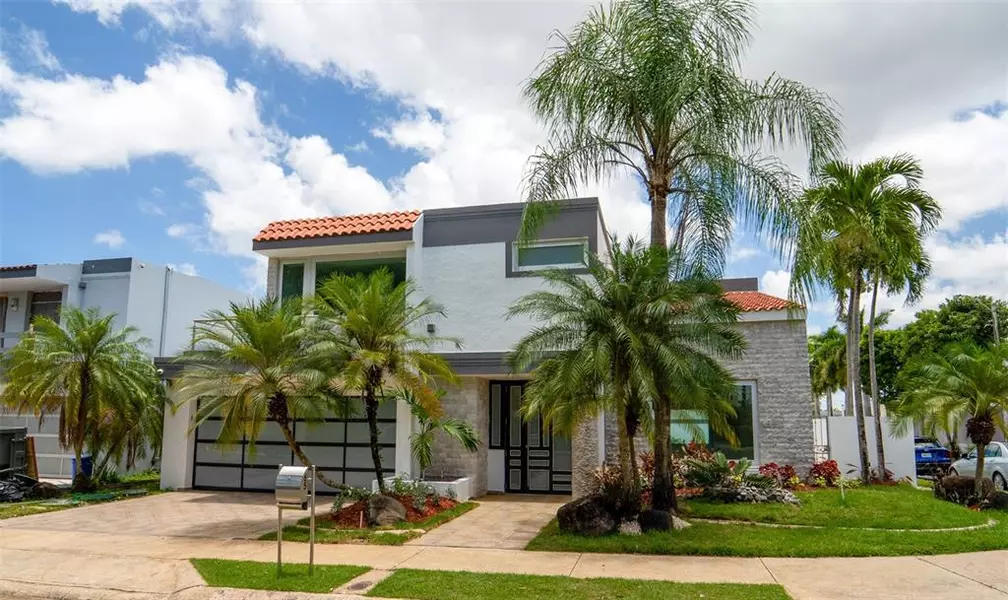 J6 CALLE PHOENIX- PALMA REAL, Guaynabo, PR 00969