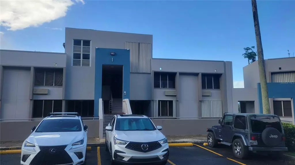 San Juan, PR 00926,501-788240 COND. CHALETS DE CUPEY #I-418