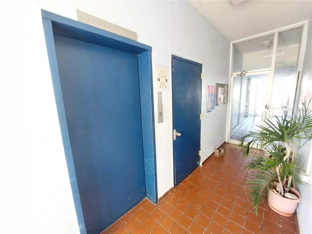 Ponce, PR 00716,Bonita Street CONDOMINIO BUENA VISTA #8A